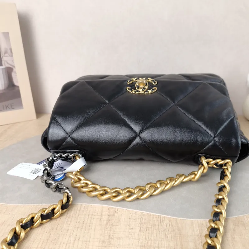 Chanel Crossbody Bag 19Bag Black SL ambskin Medium 30 × 10 × 20 cm — detail view 2 of 14