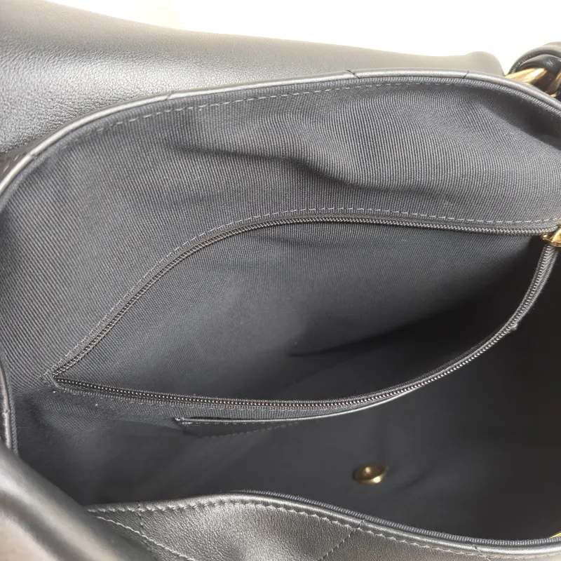 Chanel Shoulder Bag 25k hobo Black Calfskin 43 × 9 × 36 cm — detail view 9 of 12