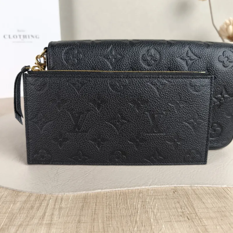 Louis Vuitton Crossbody Bag Pochette Félicie Black Calfskin Small 21 × 3 × 12 cm — detail view 8 of 14