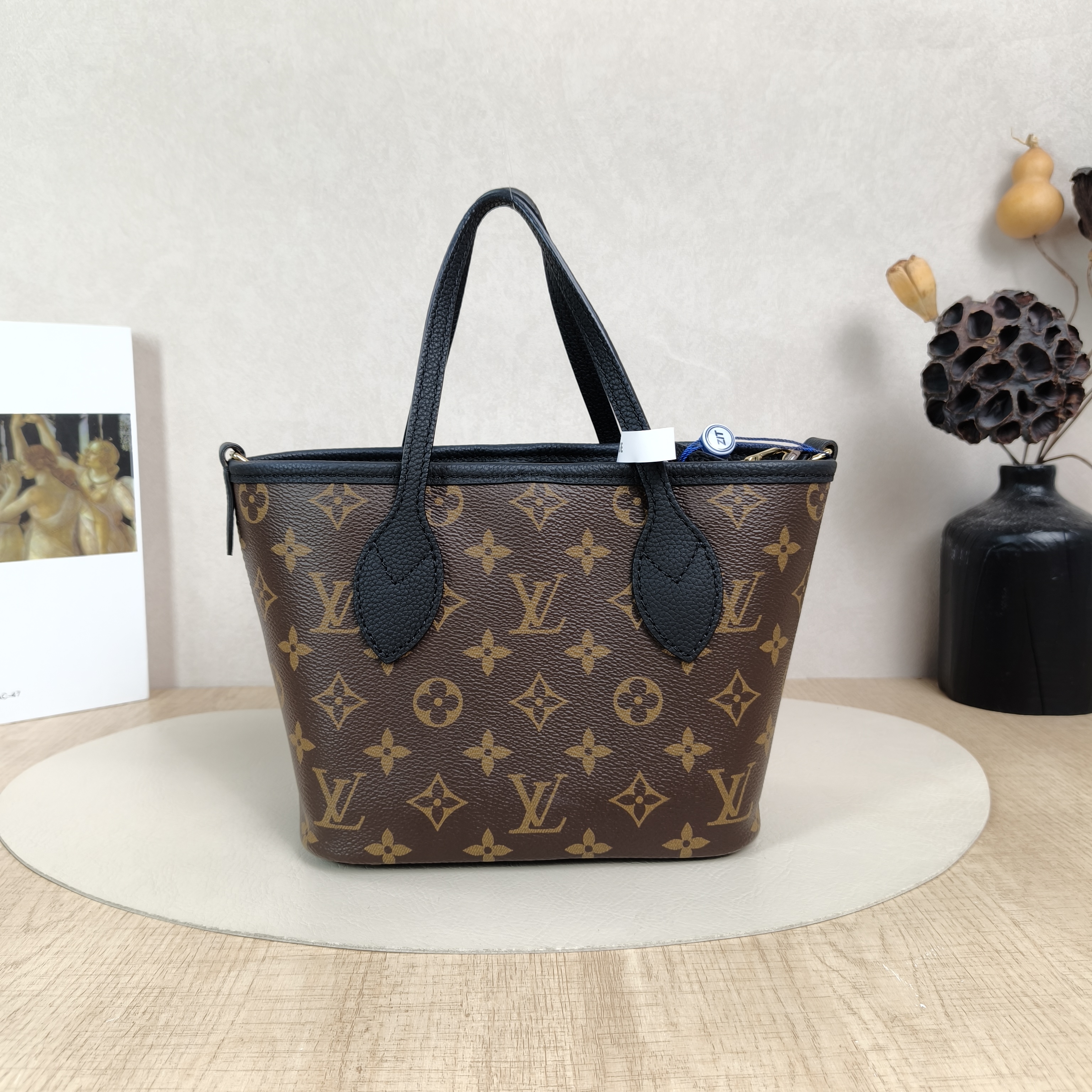 Louis Vuitton Crossbody Bag NEVERFULL INSIDE OUT BB Black PVC · Calfskin BB26.5 × 11 × 16.5 cm