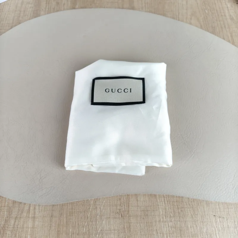 GUCCI Crossbody Bag GG Marmont Mini Marmont Mini Black Calfskin Mini 16.5 × 4.5 × 9.5 cm — detail view 2 of 12