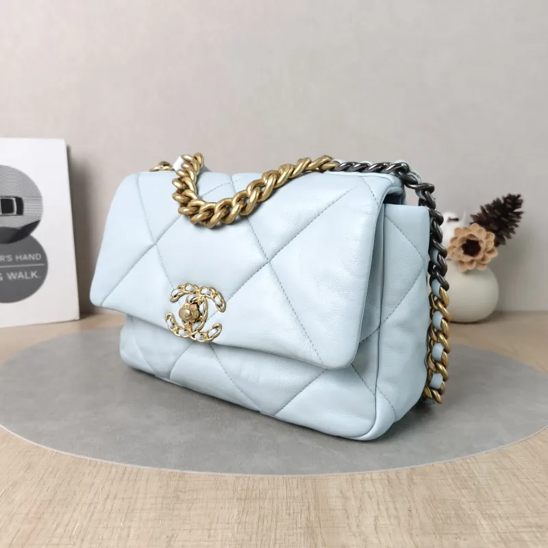 Chanel Crossbody Bag19Bag Blue SL ambskin Small26 × 9 × 16 cm — cover view 4 of 5