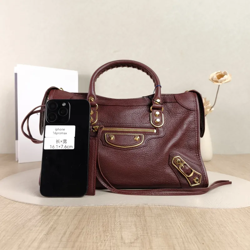 BALENCIAGA Crossbody Bag Classic City Red Lambskin Small30 × 10 × 21 cm — cover view 5 of 5