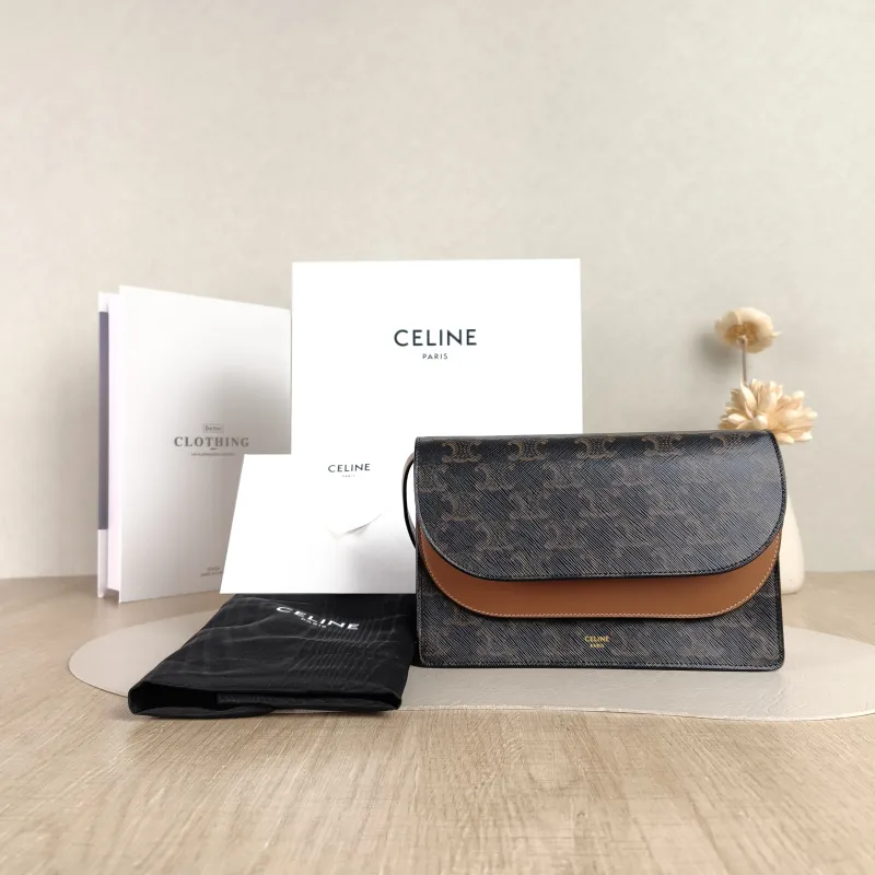CELINE Crossbody Bag TRIOMPHE Clutchwoc Monogram PVC One Size 20 × 6 × 12 cm — cover view 2 of 6