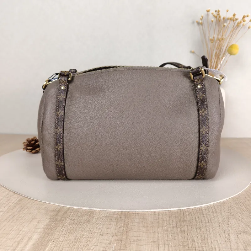 Louis Vuitton Shoulder Bag EXPRESS Shoulder Bag Grey Calfskin Small 26 × 13.5 × 17 cm — cover view 4 of 5