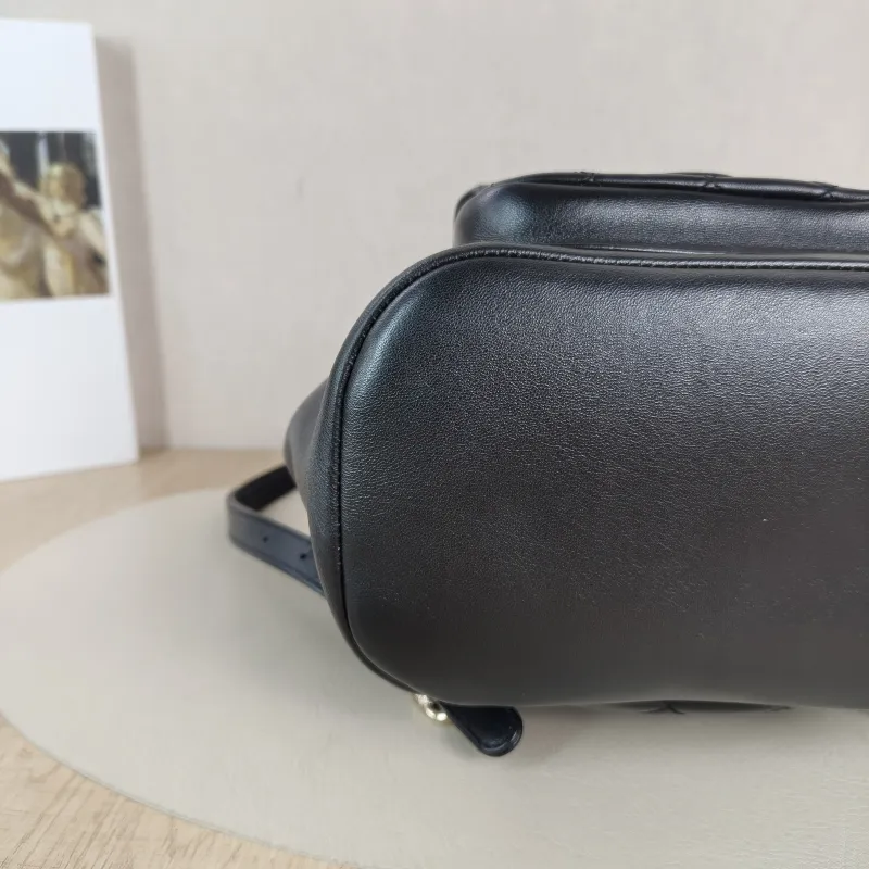 Chanel Backpack Duma Black Lambskin Small18 × 9.5 × 19 cm — detail view 5 of 11