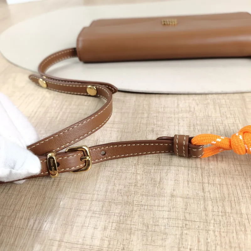 Miumiu Crossbody Bag Walletwoc Caramel Calfskin One Size 19 × 2 × 10 cm — detail view 1 of 13