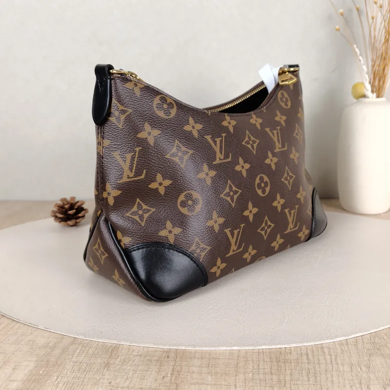 Louis Vuitton Crossbody Bag Boulogne PVC Small26 × 9.5 × 16 cm — cover view 4 of 5