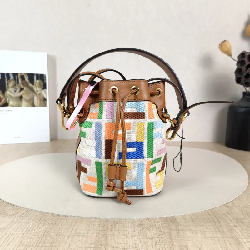 FENDI Crossbody Bag Mon Tresor Bucket Bag Brown Canvasmini12 × 10 × 18 cm