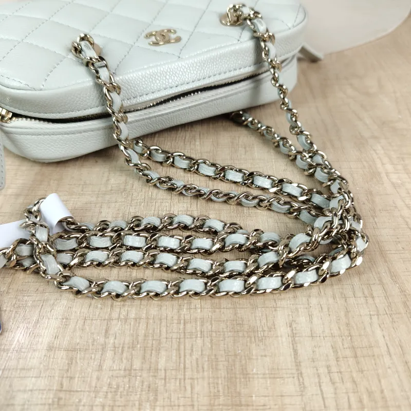 Chanel Crossbody Bag 26p Dome Bag Grey Grained Calfskin One Size 20 × 4.5 × 11 cm — detail view 2 of 11