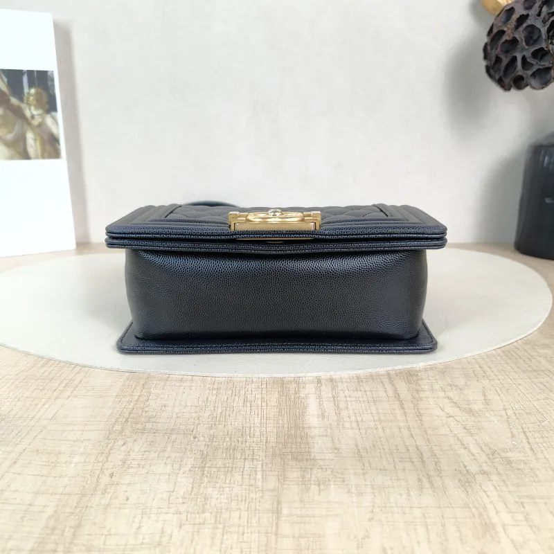 Chanel Crossbody Bag Le Boy​ Black Grained Calfskin Small 20.5 × 8.5 × 12 cm — cover view 2 of 5