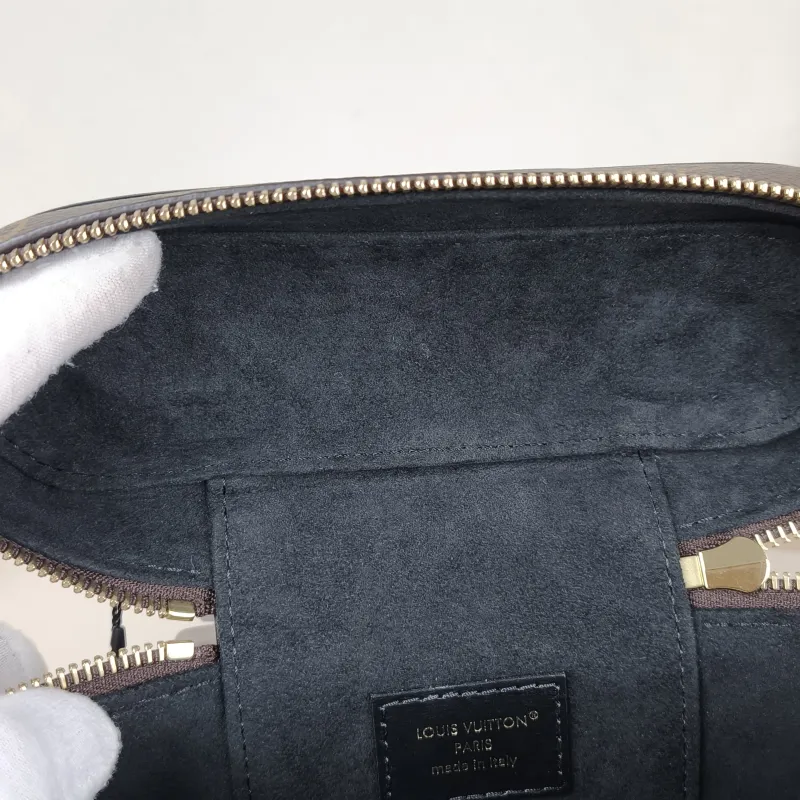 Louis Vuitton Shoulder Bag VANITY POUCH Cosmetic Bag Monogram PVC One Size19 × 6.5 × 11.5 cm — detail view 13 of 14
