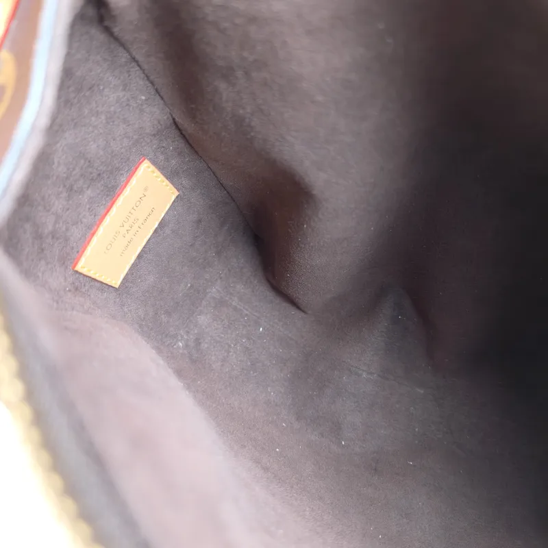 Louis Vuitton Crossbody Bag Side Trunk Box Monogram PVC Medium 23.5 × 8.5 × 16 cm — detail view 10 of 10