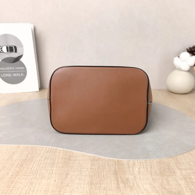 CELINE Shoulder Bag BUCKET TRIOMPHE Bucket Bag Calfskin Small 17 × 10 × 22 cm — cover view 4 of 5