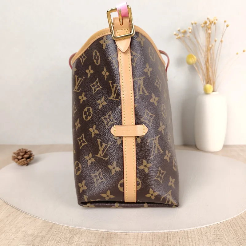 Louis Vuitton Crossbody Bag Carryall Monogram PVC Small 29 × 12 × 24 cm — detail view 11 of 13