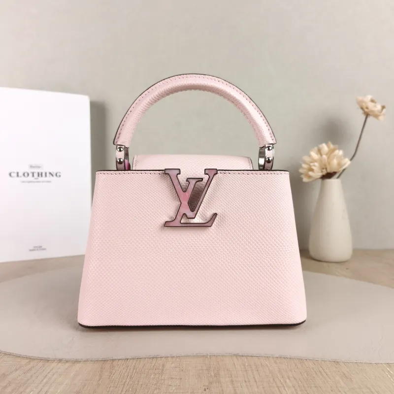 Louis Vuitton Shoulder Bag Capucines Pink Mini 21 × 8 × 14 cm