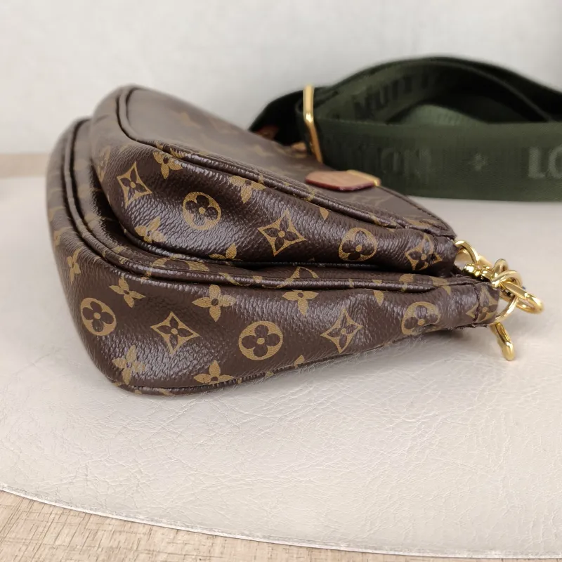 Louis Vuitton Crossbody Bag Multi Pochette Accessoires Shoulder Strap PVC Small 24 × 4 × 13.5 cm — detail view 12 of 15