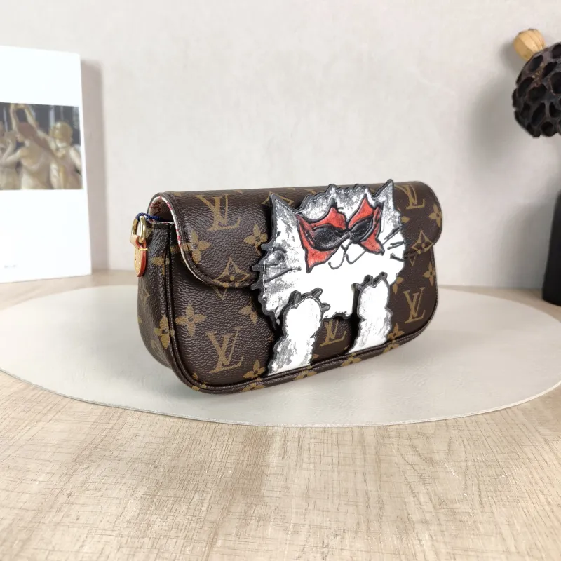 Louis Vuitton Crossbody Bag IVY Monogram PVC Small 23.5 × 4.3 × 12 cm — cover view 2 of 5