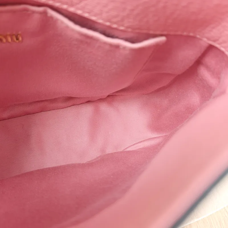 Miumiu Shoulder Bag Shoulder Bag Pink Calfskin 22 × 5 × 17 cm — detail view 1 of 9