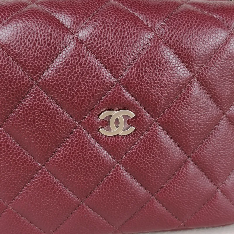 Chanel Crossbody Bag Crossbody Bag Red Grained Calfskin One Size 16 × 6 × 12 cm — detail view 7 of 13