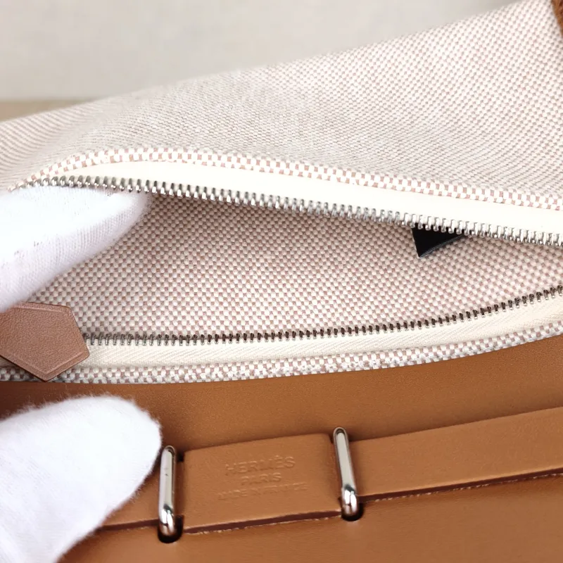 Hermès Shoulder Bag Herbag Zip 20 Beige Canvas mini20 × 7 × 17 cm — detail view 7 of 17