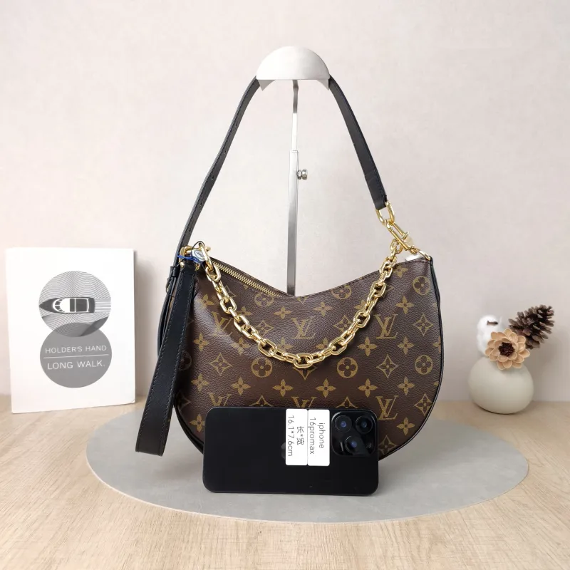 Louis Vuitton Shoulder Bag COOKIE Monogram PVC BB 28.5 × 5 × 19 cm — cover view 5 of 5