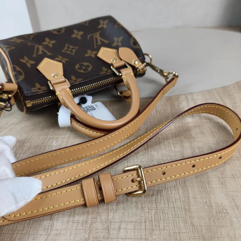 Louis Vuitton Crossbody Bag Speedy Nano Shoulder Strap PV Cnano16 × 7.5 × 10 cm — detail view 12 of 12