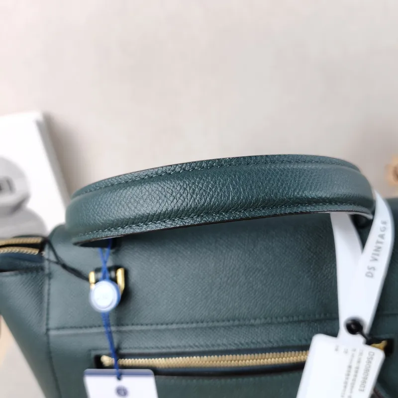 CELINE Shoulder Bag Belt Micro Green Calfskin Medium24 × 13 × 20 cm — detail view 7 of 14