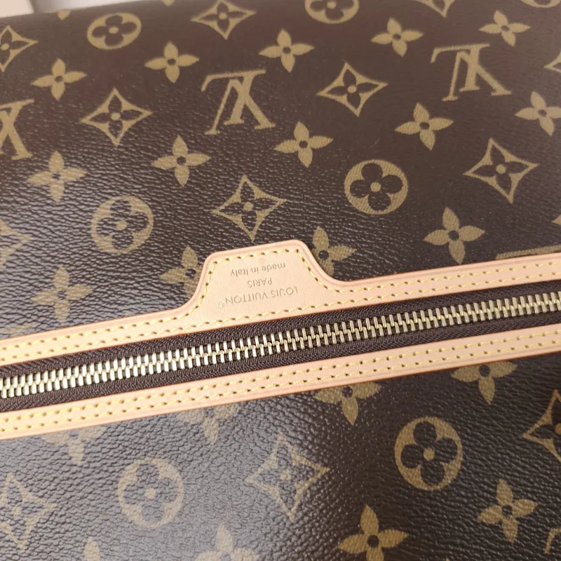 Louis Vuitton Shoulder Bag Lineup Monogram PVC One Size 34.5 × 13 × 26 cm — detail view 2 of 13