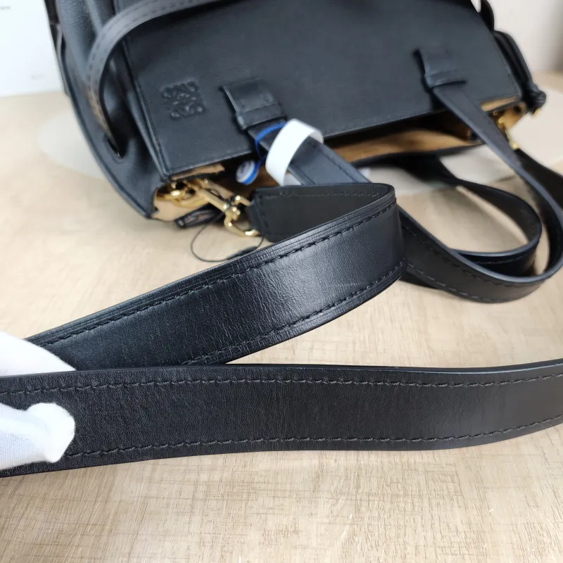 LOEWE Crossbody Baggate handbag Top Handle Bag Black Calfskin Small30 × 12 × 23.5 cm — detail view 3 of 12
