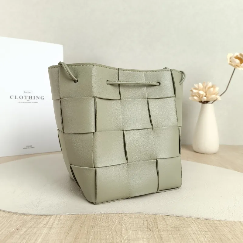 Bottega Veneta Crossbody Bag Cassette Woven Lambskin One Size14 × 14 × 18 cm — cover view 5 of 5