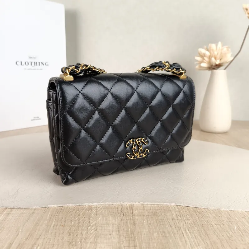 Chanel Crossbody Bag 23k 19 hobo Black Calfskin One Size 18 × 4 × 12 cm — cover view 4 of 5
