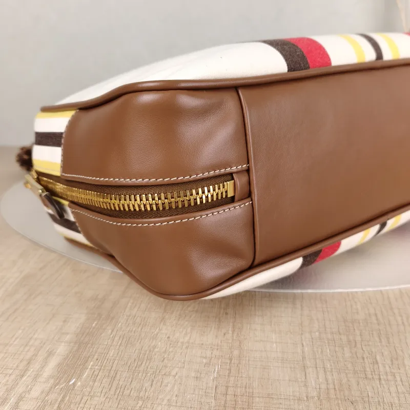 Miumiu Top Handle Bag Beau Colorblock Canvas · Calfskin Large 34 × 10 × 23 cm — detail view 4 of 11