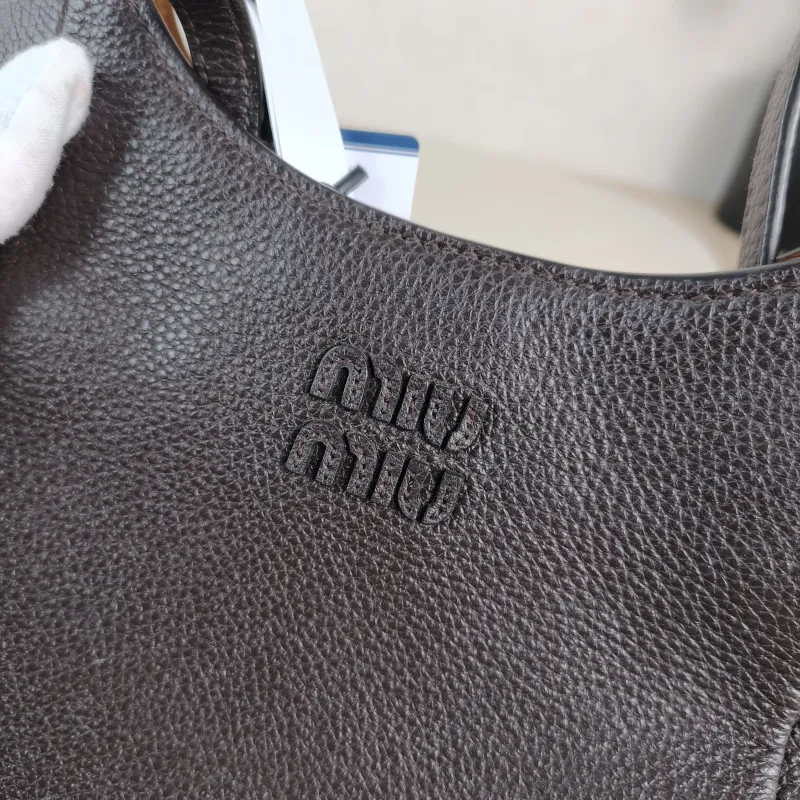 Miumiu Crossbody Bag logo Brown Calfskin One Size 16 × 7 × 17 cm — detail view 4 of 10