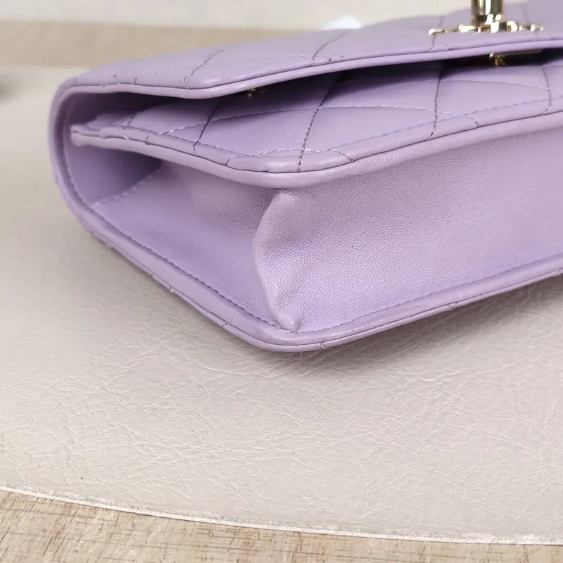 Chanel Crossbody Bag woc Lambskin One Size19 × 4 × 12.5 cm — detail view 13 of 14