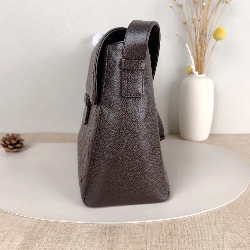 Chanel Shoulder Bag Brown Grained Calfskin One Size30 × 10 × 22 cm — detail view 12 of 14