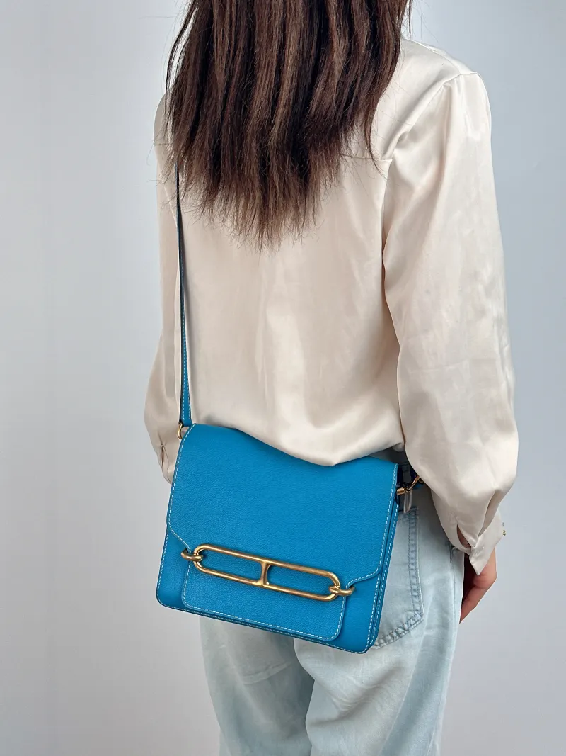Hermès Crossbody Bag Roulis 23 B3 Evercolor Calfskin Medium 23 × 7.5 × 19 cm A — on-model view 2 of 2