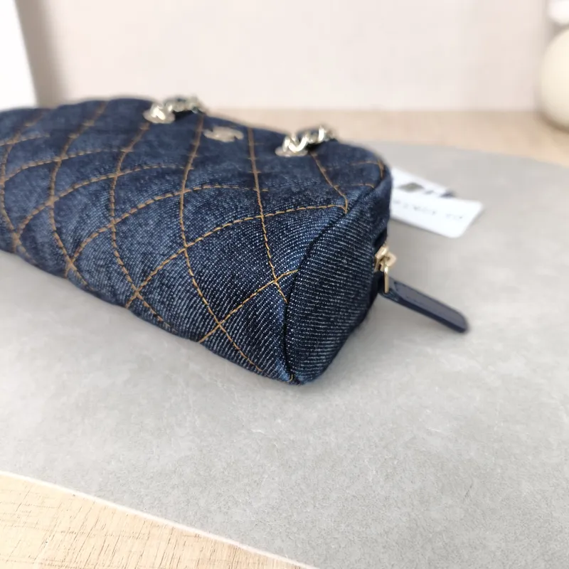 Chanel Shoulder Bag 26p Bowling Bag Navy One Size 20 × 5.5 × 12 cm — detail view 6 of 10
