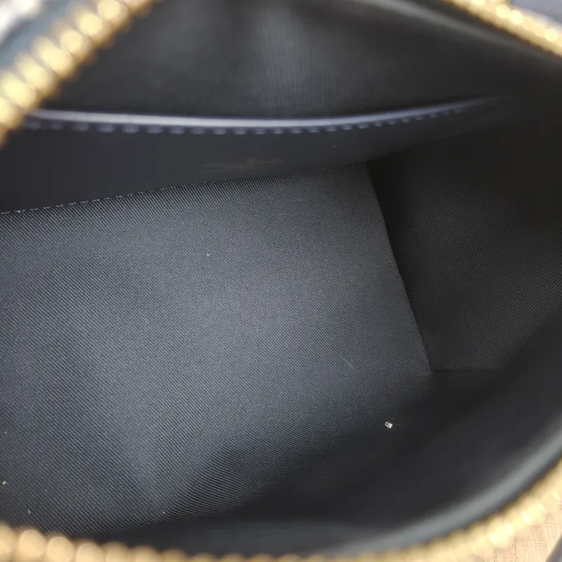 Louis Vuitton Crossbody Bag Speedy20 Grey Calfskin One Size 20.5 × 12 × 13.5 cm — detail view 8 of 10