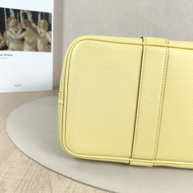 Hermès Top Handle Bag Garden Party 30 30 1Z Epsom Calfskin Medium 30 × 13 × 21 cm Z — detail view 3 of 11