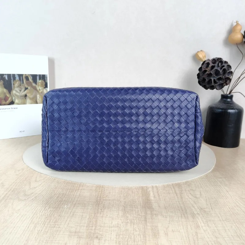 Bottega Veneta Top Handle Bag Roma Calfskin One Size31 × 15 × 20 cm — cover view 4 of 5