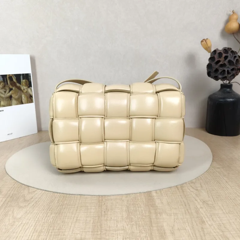 Bottega Veneta Crossbody Bag Padded Cassette Woven Lambskin Medium26 × 8 × 18 cm — cover view 2 of 5
