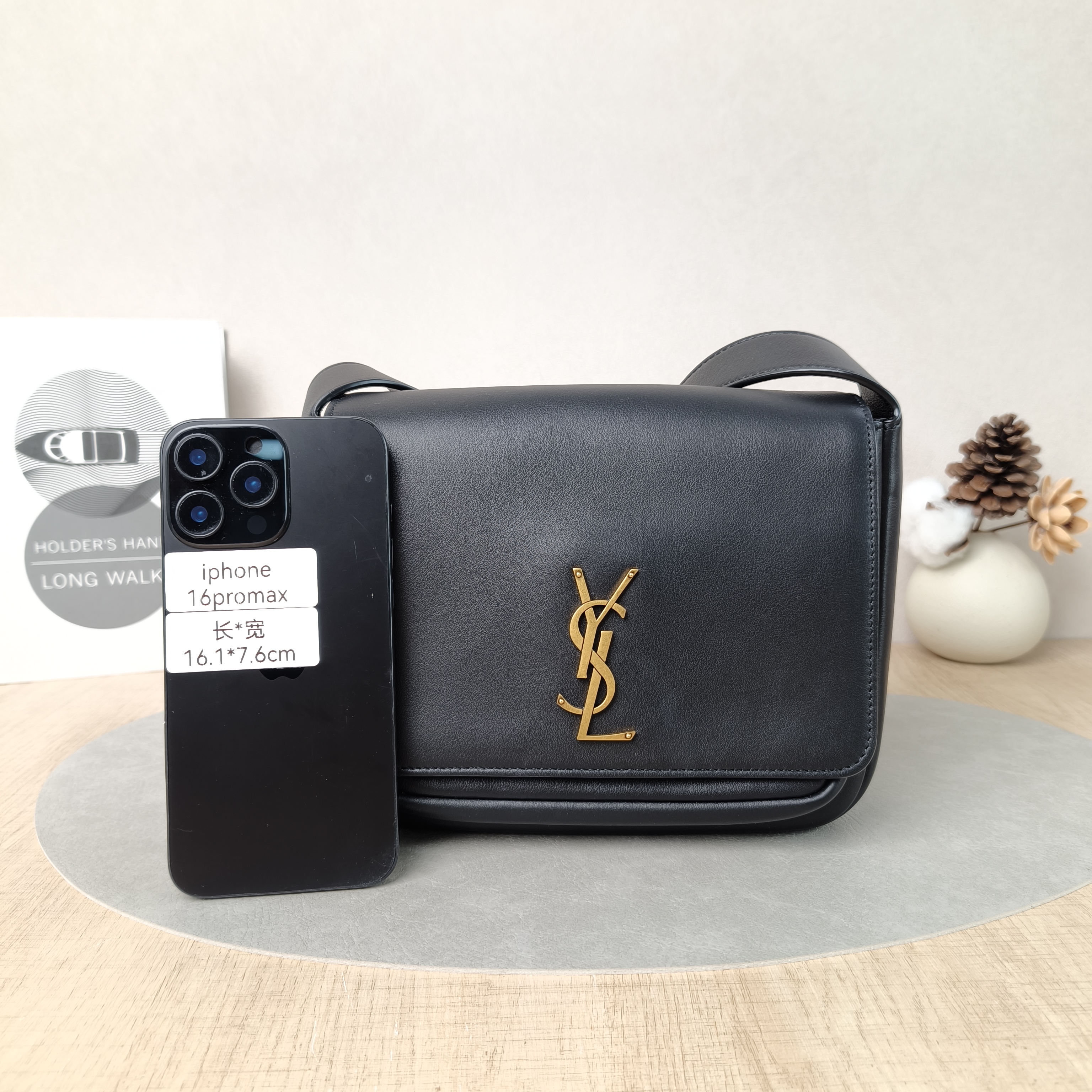 SAINT LAURENT Crossbody Bag Niki Besace Messenger Bag Black Calfskin Small21.5 × 9.5 × 16 cm — cover view 3 of 6