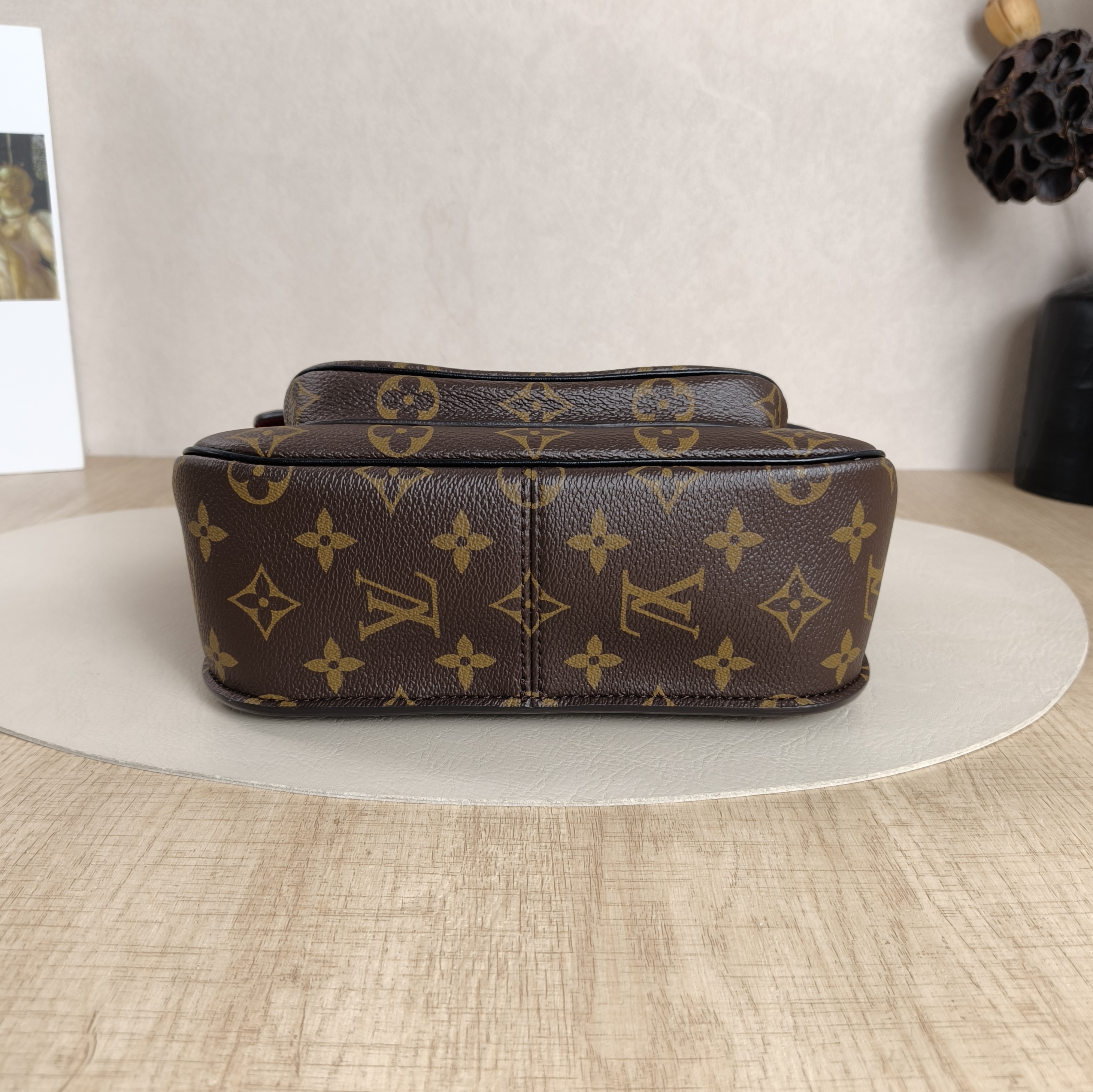 Louis Vuitton Crossbody Bag Passy Messenger Bag Monogram PVC Small23 × 9 × 17 cm — cover view 3 of 5