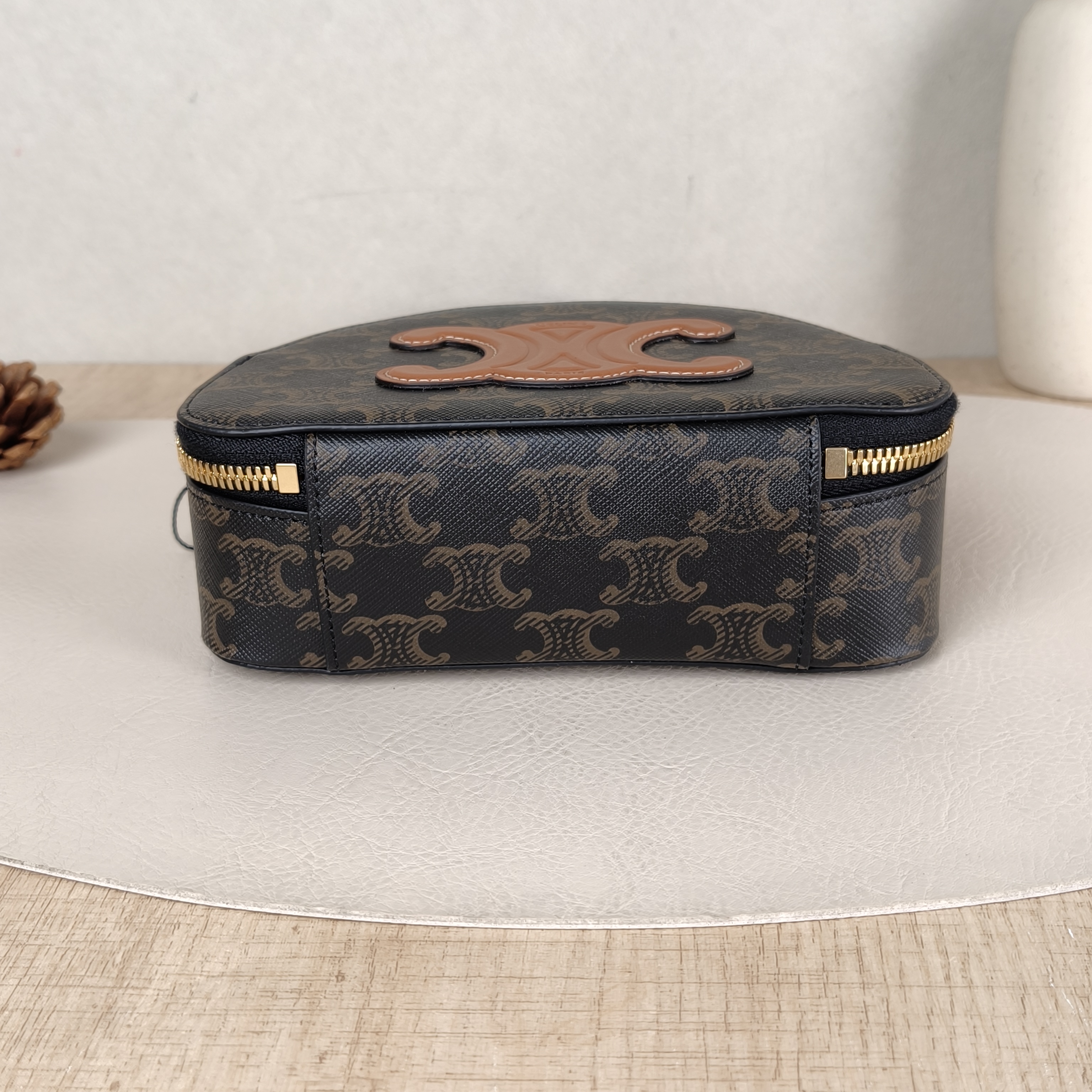 CELINE Crossbody Bag Triomphe Monogram PVC18 × 6 × 12.5 cm — cover view 2 of 6