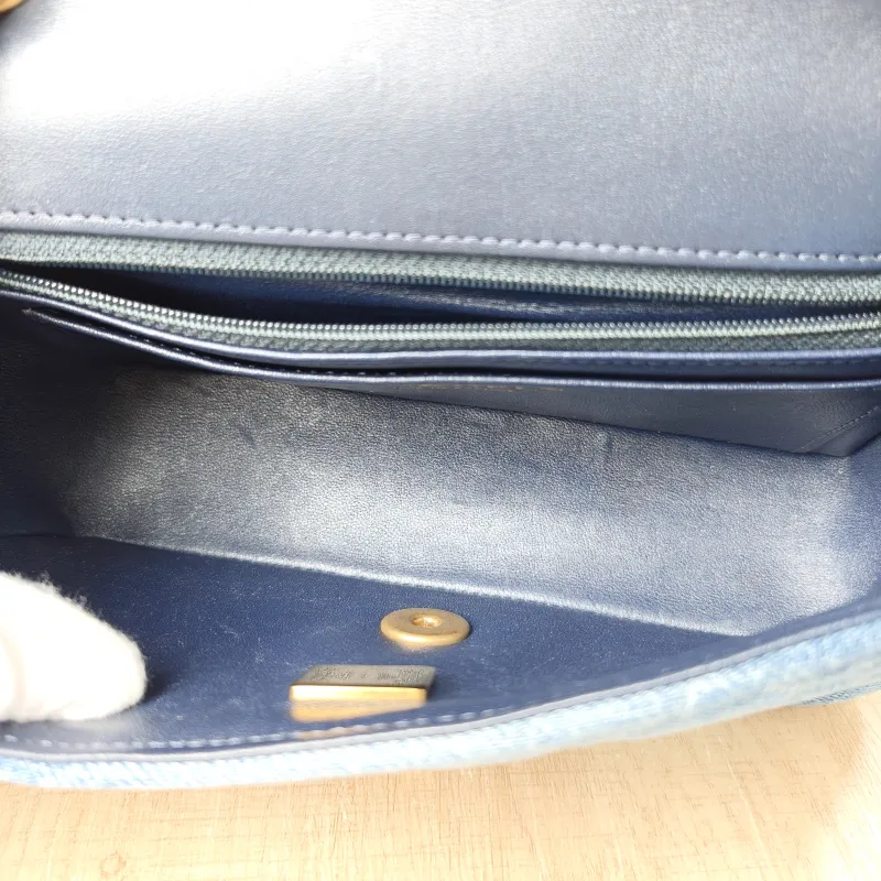 Chanel Crossbody Bag Classic Flap Large Mini CF Mini Blue mini 20 × 6 × 12 cm — detail view 7 of 10