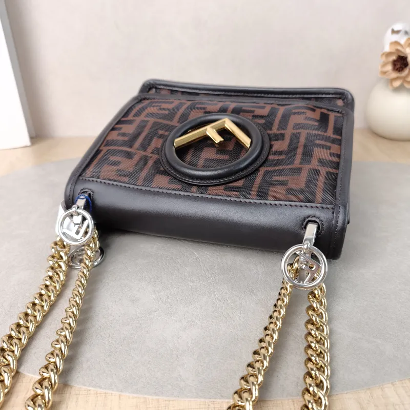 FENDI Shoulder Bag Kan IS houlder Bag Brown Calfskin One Size19 × 9 × 15.5 cm — detail view 13 of 13