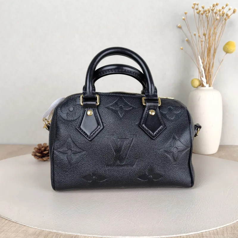 Louis Vuitton Crossbody Bag Speedy20Black Empreinte Embossed Calfskin Small20.5 × 12 × 13.5 cm — cover view 2 of 5