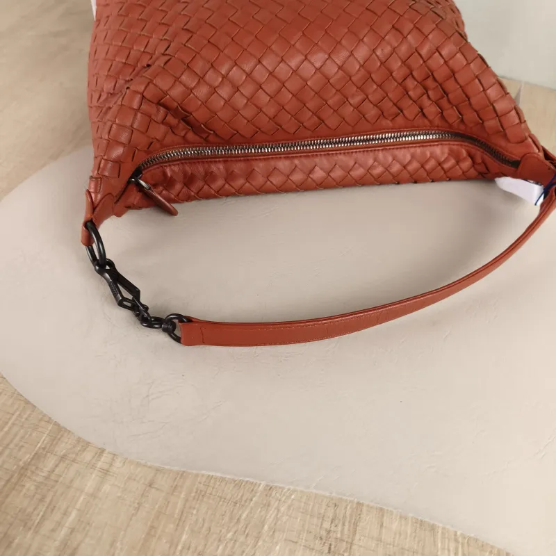 Bottega Veneta Top Handle Bag Woven Vanity Case Bag Red Lambskin One Size 25 × 12 × 18 cm Conditioned — detail view 4 of 9