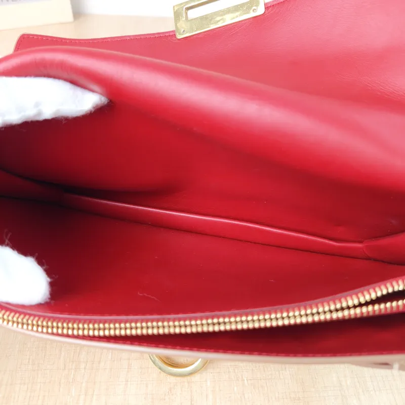 FERRAGAMO Shoulder Bag Shoulder Bag Taupe Calfskin 25.5 × 5 × 16 cm — detail view 6 of 14